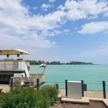 Balatonfuered/balaton 18764 * 巴拉顿菲赖德